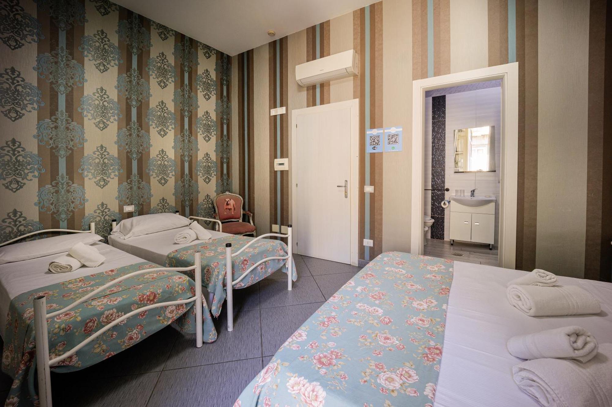 Hotel New Sayonara Naples Luaran gambar