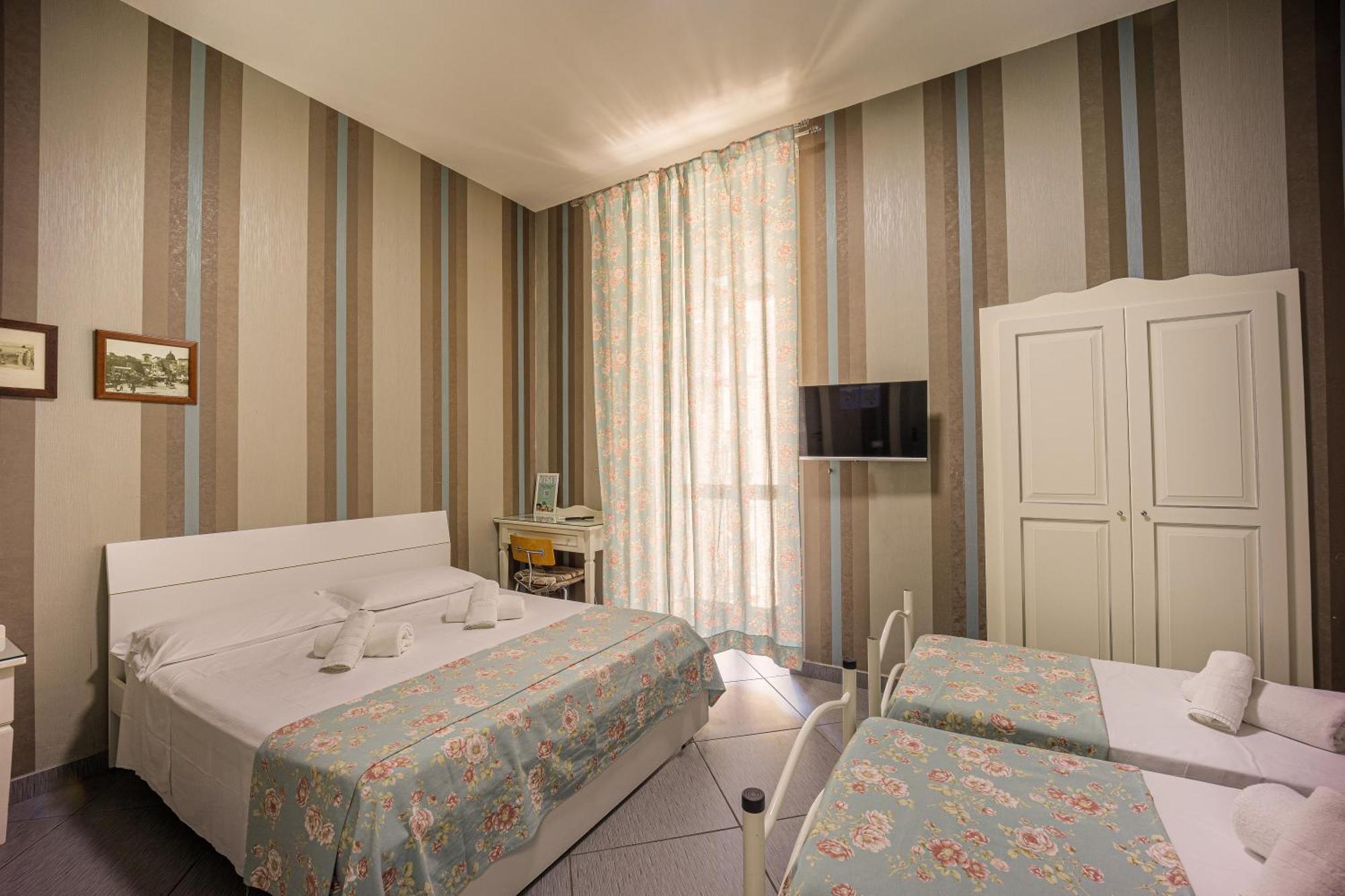 Hotel New Sayonara Naples Luaran gambar