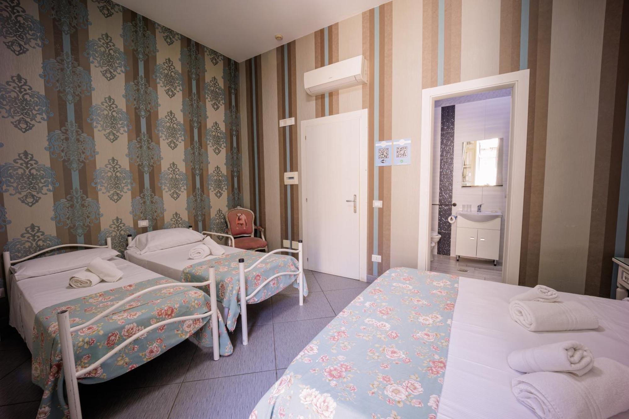 Hotel New Sayonara Naples Luaran gambar