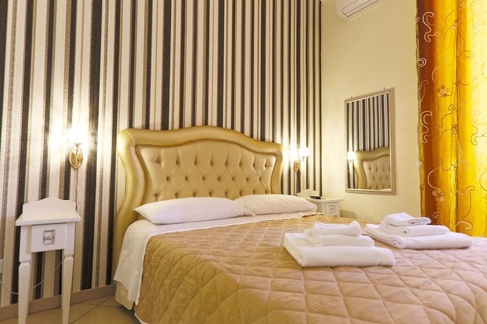 Hotel New Sayonara Naples Luaran gambar